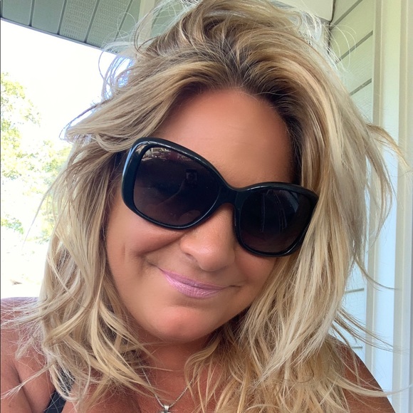 🌴FOLLOW ME AND I’LL FOLLOW BACK!🌴 - Picture 2 of 9